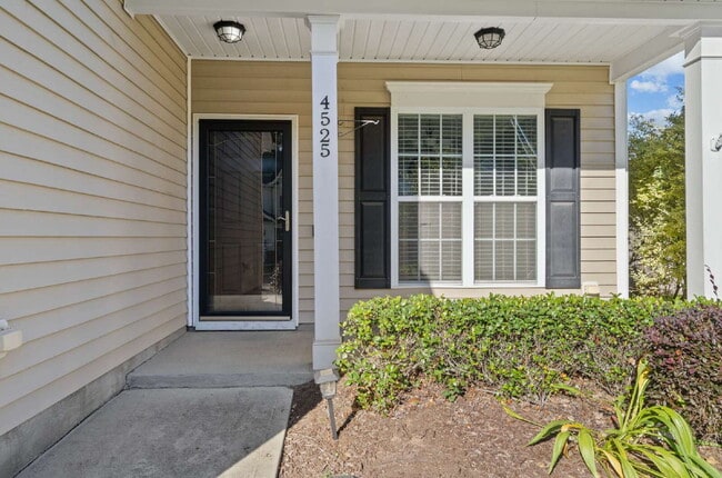 4525 Cottendale Dr in Durham, NC - Building Photo - Building Photo