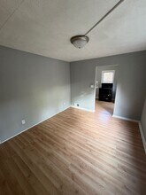 1311 N Flora Ave in Peoria, IL - Building Photo - Building Photo