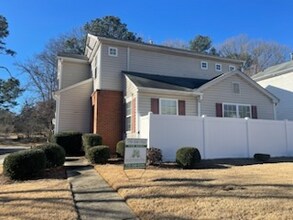 264 Windcroft Ln NW in Acworth, GA - Foto de edificio - Building Photo