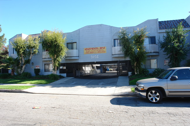 The Tobias in Panorama City, CA - Foto de edificio - Building Photo