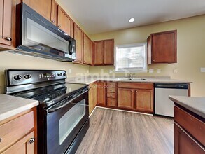 104 Pearson Place in Clayton, NC - Foto de edificio - Building Photo