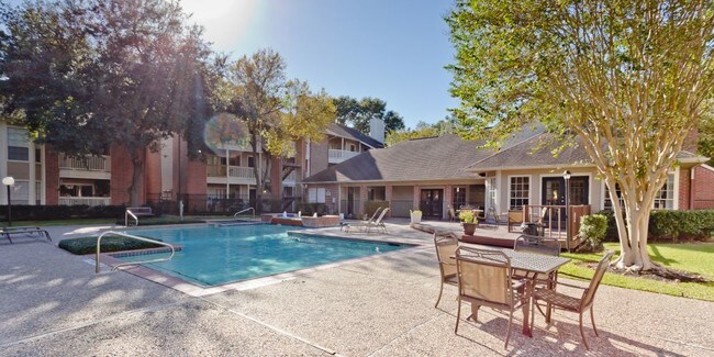 Champion Oaks photo'