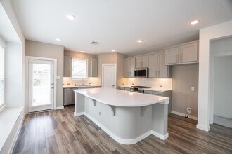8034 Whisper Grove Dr in Magnolia, TX - Building Photo - Building Photo