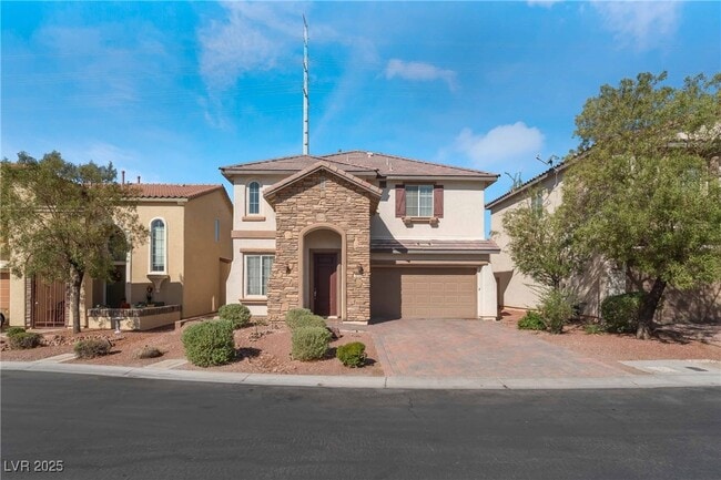 7013 Whipple Manor St in Las Vegas, NV - Building Photo - Building Photo