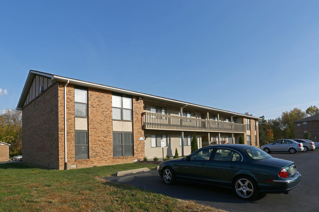 Bouse Apartment Homes in Belleville, IL - Building Photo - Building Photo