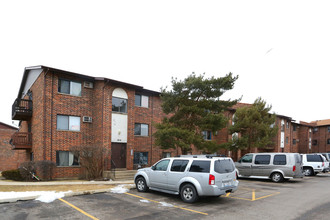 1822 N Green Ln S in Palatine, IL - Building Photo - Building Photo