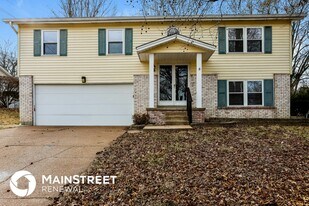 5621 Wieland Dr in St. Louis, MO - Building Photo