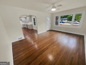 1955 S Columbia Pl in Decatur, GA - Building Photo - Building Photo