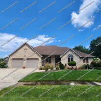 103 Corbin Ct in Schererville, IN - Building Photo