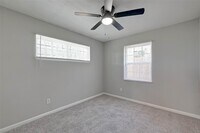 5121 Peachtree St photo'