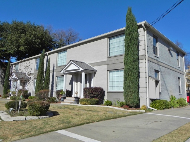 2518 N Fitzhugh in Dallas, TX - Foto de edificio - Building Photo