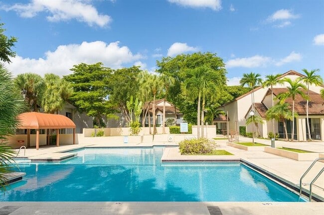 9215 SW 141st Pl in Miami, FL - Building Photo - Building Photo