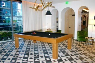 801 S Miami Ave, Unit 1709 in Miami, FL - Building Photo