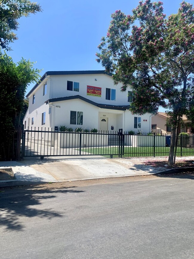 4025 La Salle Ave in Los Angeles, CA - Building Photo - Building Photo