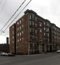 Ernescliffe Annex B in Toronto, ON - Building Photo - Building Photo