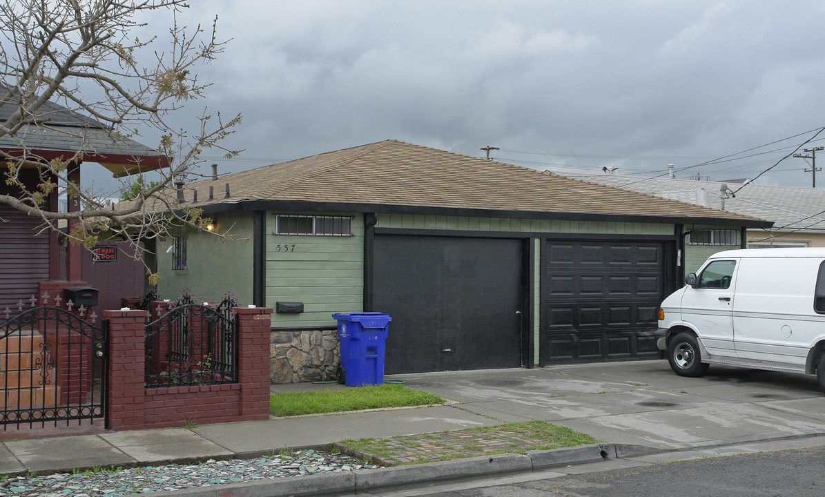 557 3rd St in Richmond, CA - Building Photo