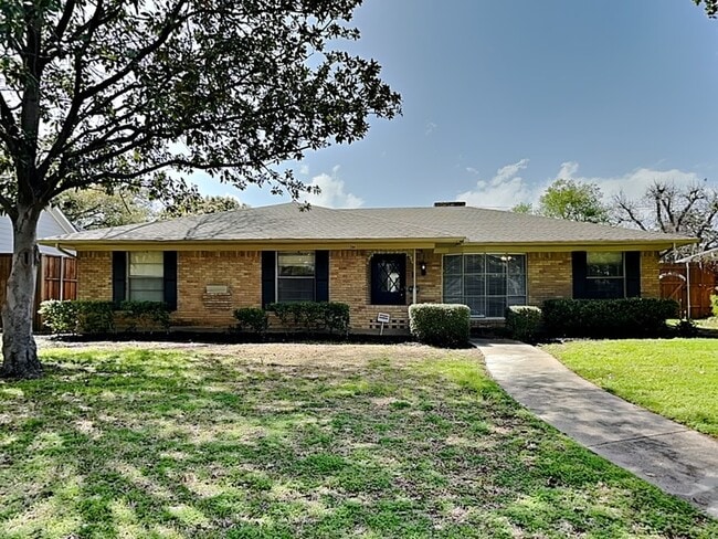 property at 204 Murray Ln