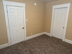 1112 W Harrison St in Springfield, MO - Building Photo - Building Photo