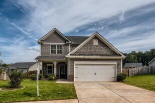 244 Stonecreek Bnd in Monroe, GA - Building Photo