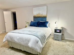 401 Crestridge Ave in Colorado Springs, CO - Building Photo - Building Photo