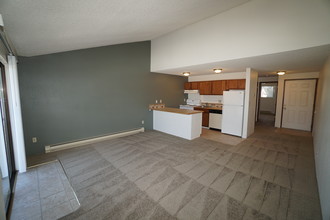 Ridgecrest Apartments in Vancouver, WA - Building Photo - Building Photo