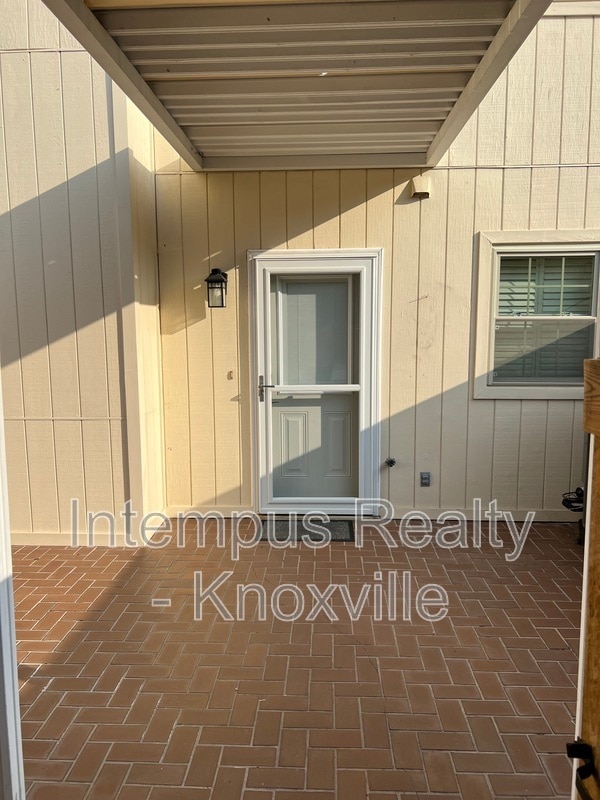 property at 7914 Gleason Dr