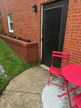 914 Daleview Dr in Silver Spring, MD - Foto de edificio - Building Photo