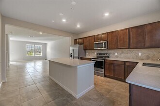 10425 Folly Bch Rd in Orlando, FL - Building Photo - Building Photo