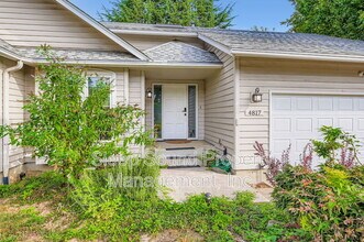 4817 NE Holman St in Portland, OR - Building Photo - Building Photo