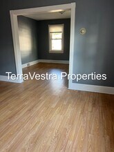 26 E Adams St in Paulsboro, NJ - Building Photo - Building Photo