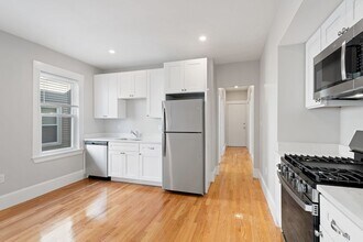 57 Mora St, Unit 2 in Boston, MA - Building Photo - Building Photo