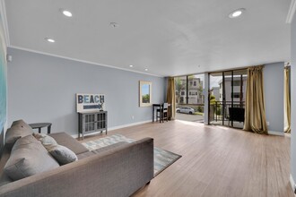 2414 Front St in San Diego, CA - Building Photo - Building Photo