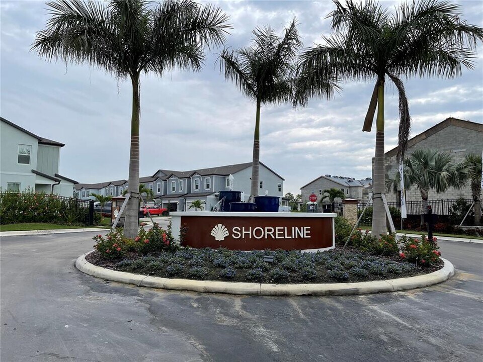 11292 Beach Walk Wy NE in St. Petersburg, FL - Building Photo