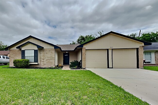 property at 7011 Sharpsburg Dr