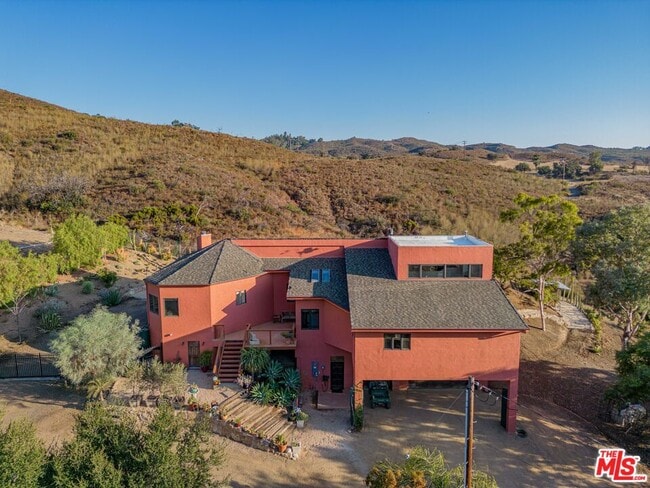 34136 Mulholland Hwy in Malibu, CA - Building Photo - Building Photo