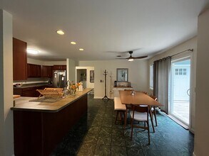6 Slocum St in South Burlington, VT - Building Photo - Building Photo