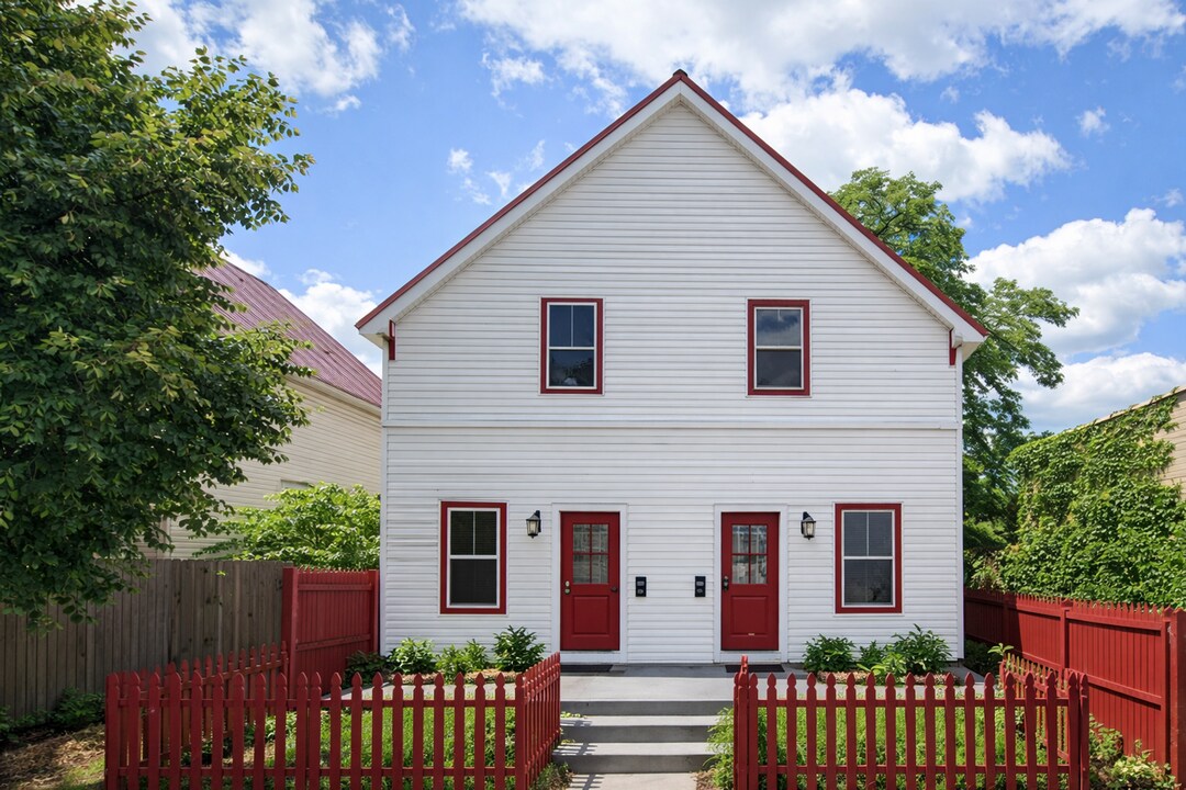 208 S 5th St in Lafayette, IN - Building Photo