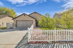 138 Sam Gates Rd in Ogden, UT - Building Photo