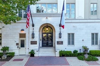 501 Samuels Ave in Fort Worth, TX - Building Photo - Building Photo