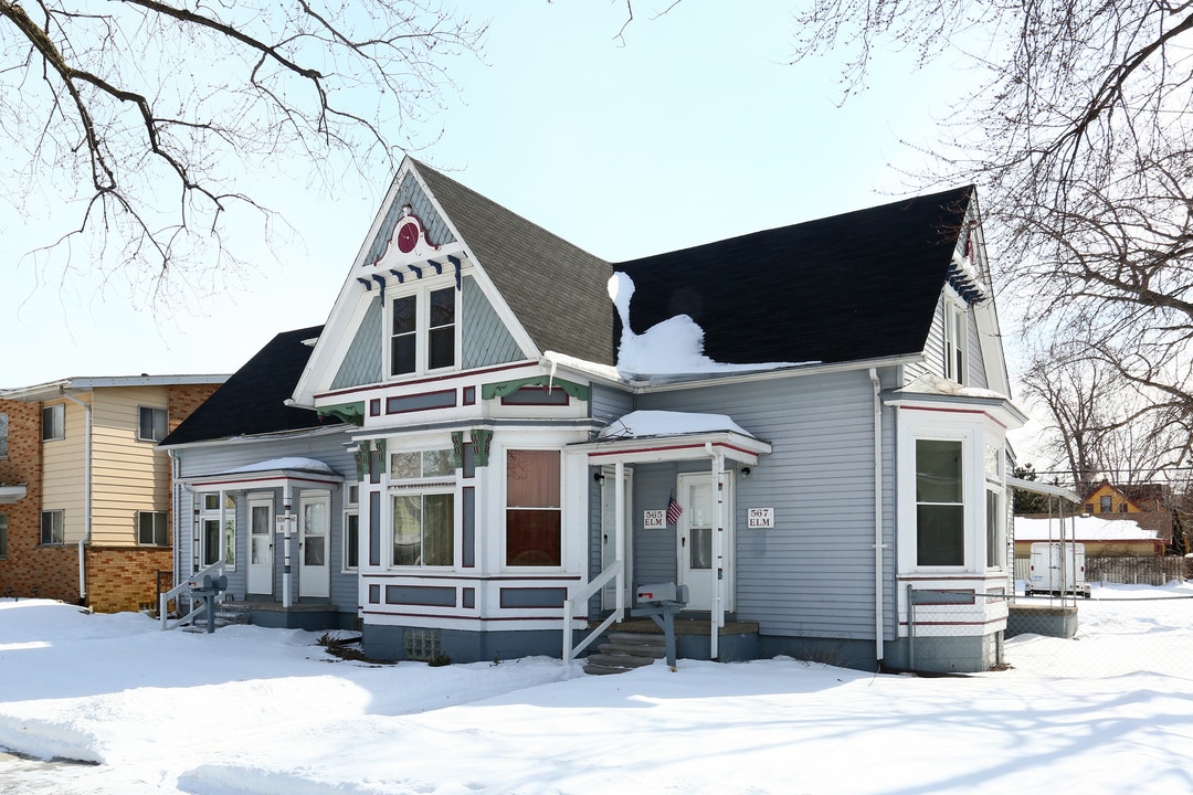 559 Elm St in Wyandotte, MI - Foto de edificio