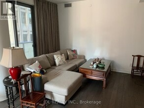 57 St Joseph St in Toronto, ON - Building Photo - Building Photo