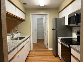 1755 Weatherstone Dr in Ann Arbor, MI - Building Photo - Building Photo