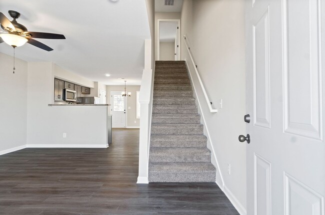 1136 Ziva Ln-Unit -C in Clarksville, TN - Building Photo - Building Photo