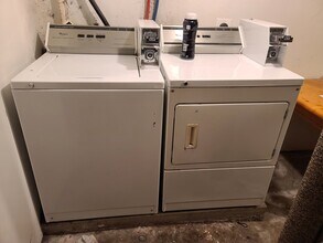 348 Faneuil St in Boston, MA - Foto de edificio - Building Photo