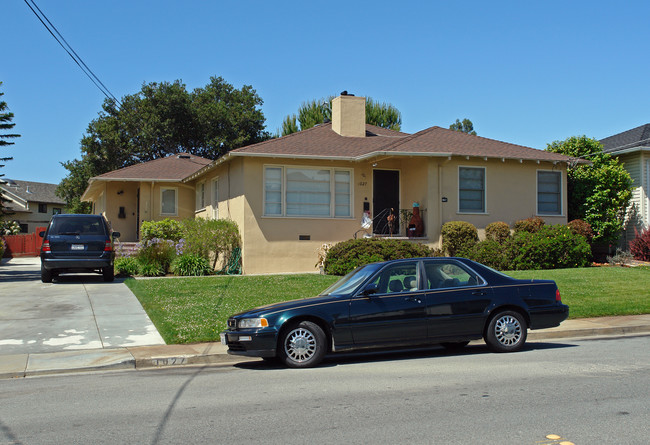 1027 Magnolia Ave in Millbrae, CA - Building Photo - Building Photo