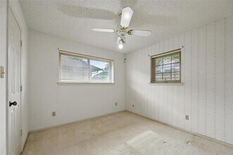 9719 Amberley Dr in Dallas, TX - Building Photo - Building Photo