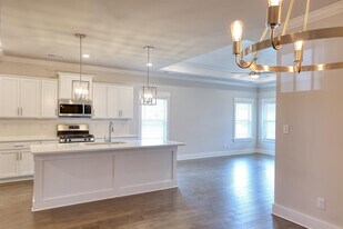 100 Whitner Dr in Hazel Green, AL - Building Photo