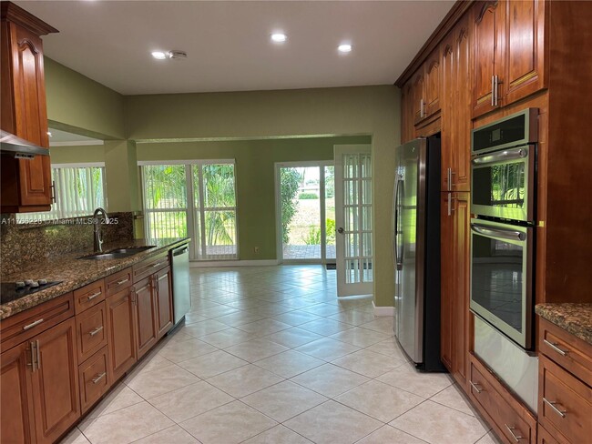 property at 5115 Yellow Pine Ln