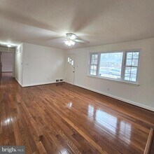 7304 Camp Alger Ave in Falls Church, VA - Building Photo - Building Photo