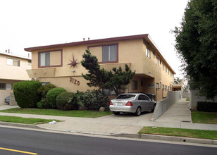 3120 Bagley Ave in Los Angeles, CA - Building Photo - Building Photo